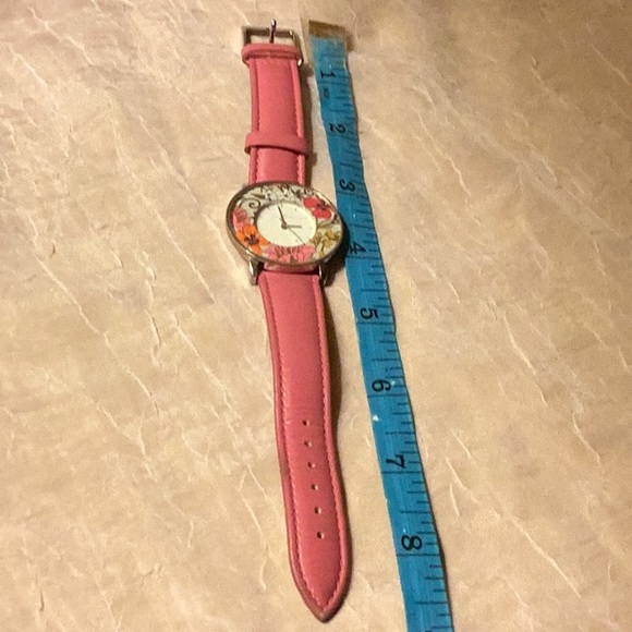 Vera Bradley Floral watch face with Leather pink band - Picture 9 of 10